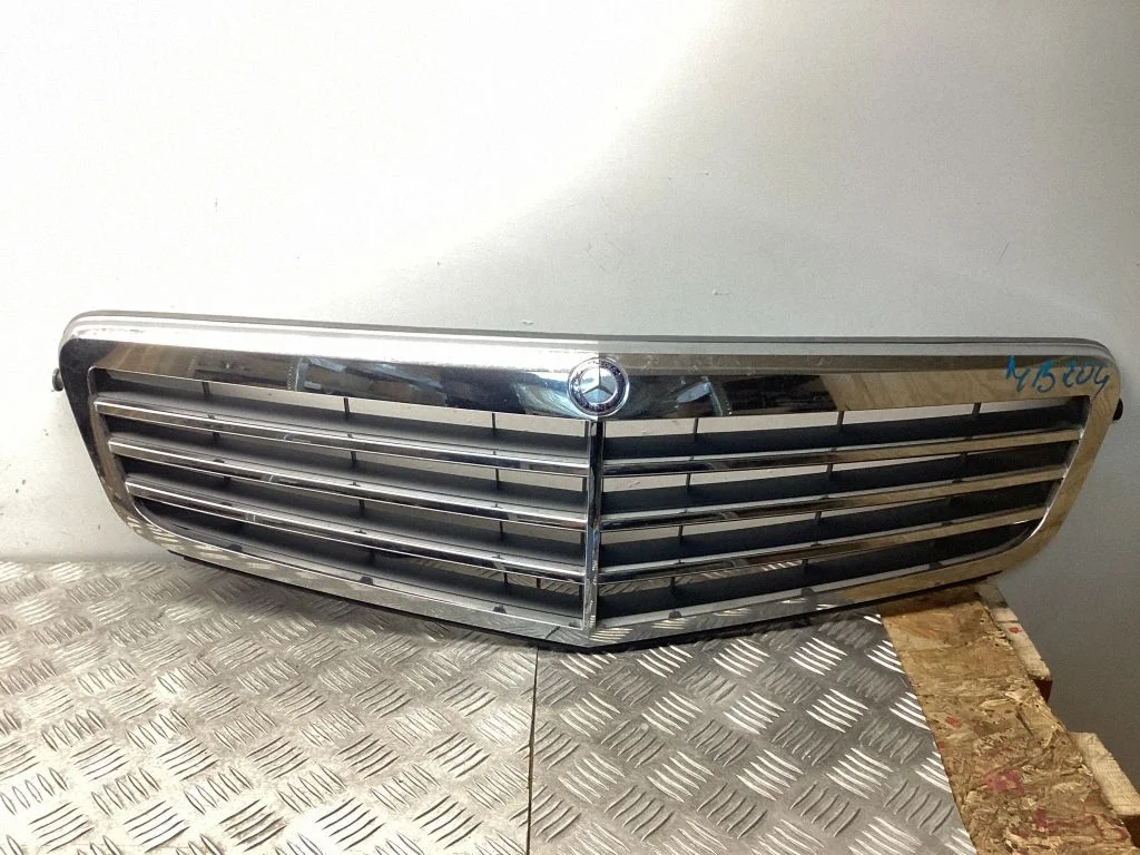 Front bumper upper radiator grill A2048801283