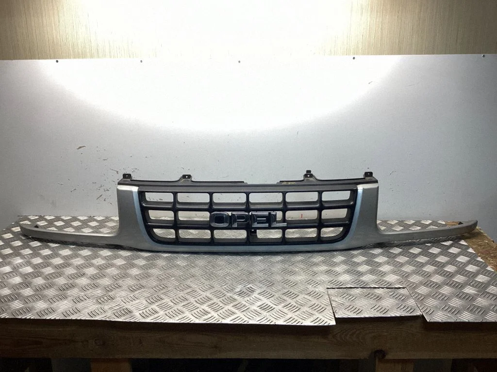 Front bumper upper radiator grill 89714451200