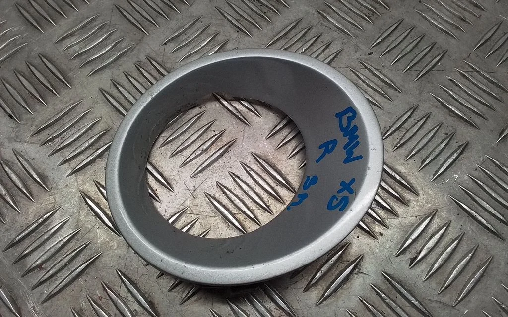 Kratka / ramka halogenu 8403074