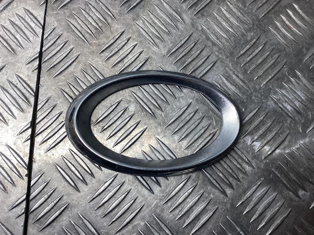 Front fog light trim/grill A2118850974