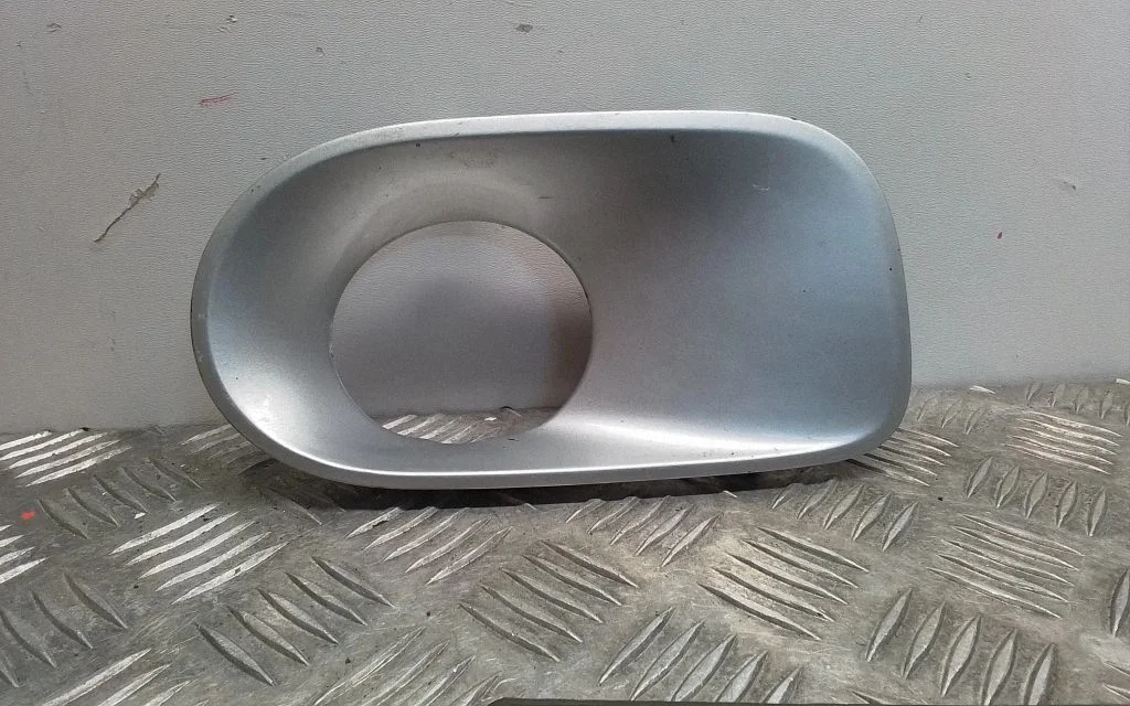 Kratka / ramka halogenu 51171176