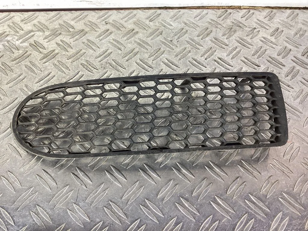 Kratka / ramka halogenu 1C0807683H – Volkswagen New Beetle (1998-2010)