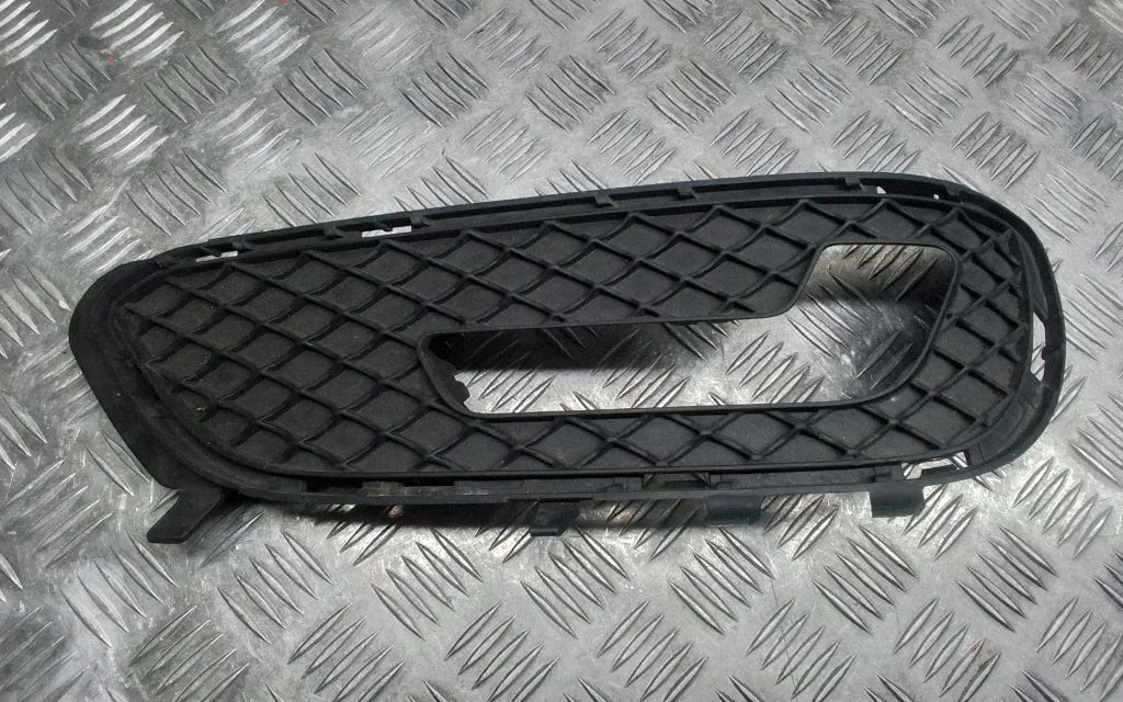 Front fog light trim/grill A2128851423