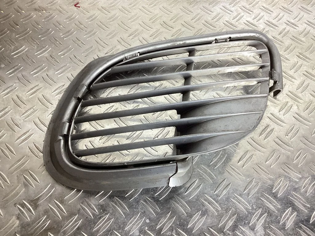 Kratka / ramka halogenu – Porsche 911 997 (2004-2013)