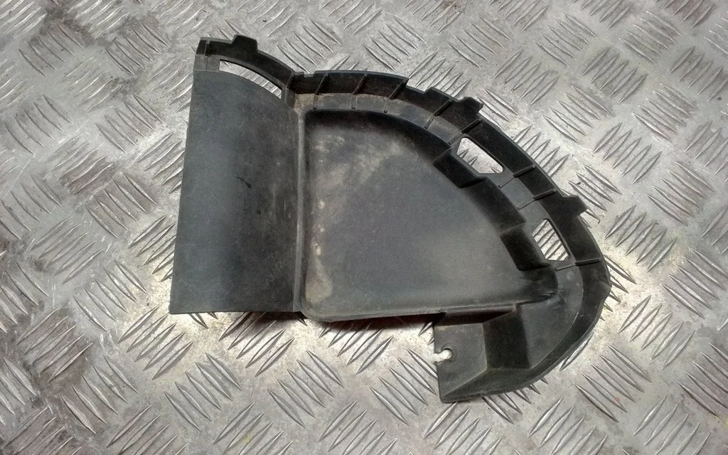 Kratka / ramka halogenu – Porsche Cayenne (92A) (2010-2017)