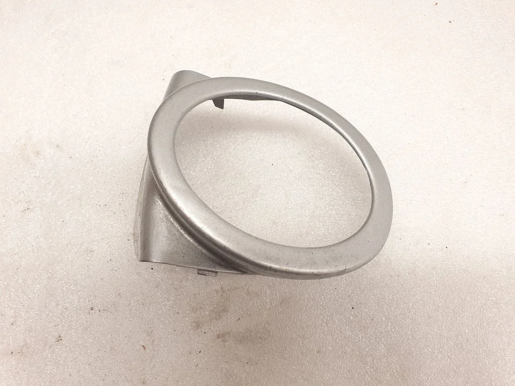Kratka / ramka halogenu – BMW Seria 3 E46 (1998-2005)