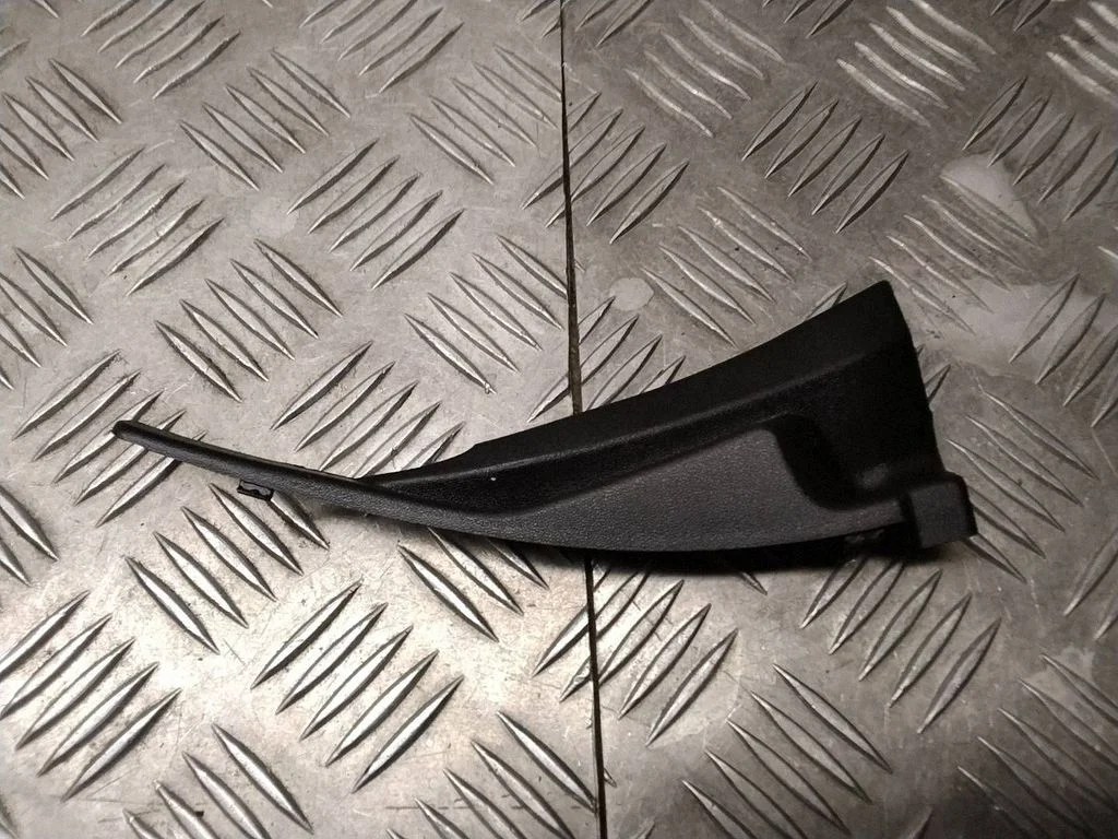Wiper trim BBM451PB1D