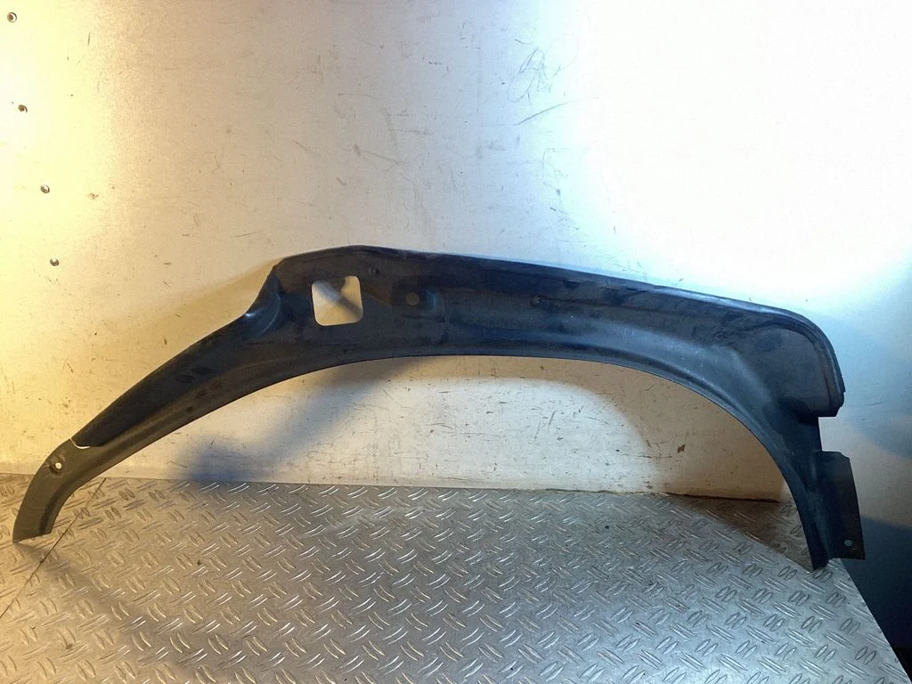 Wiper trim A1646931533