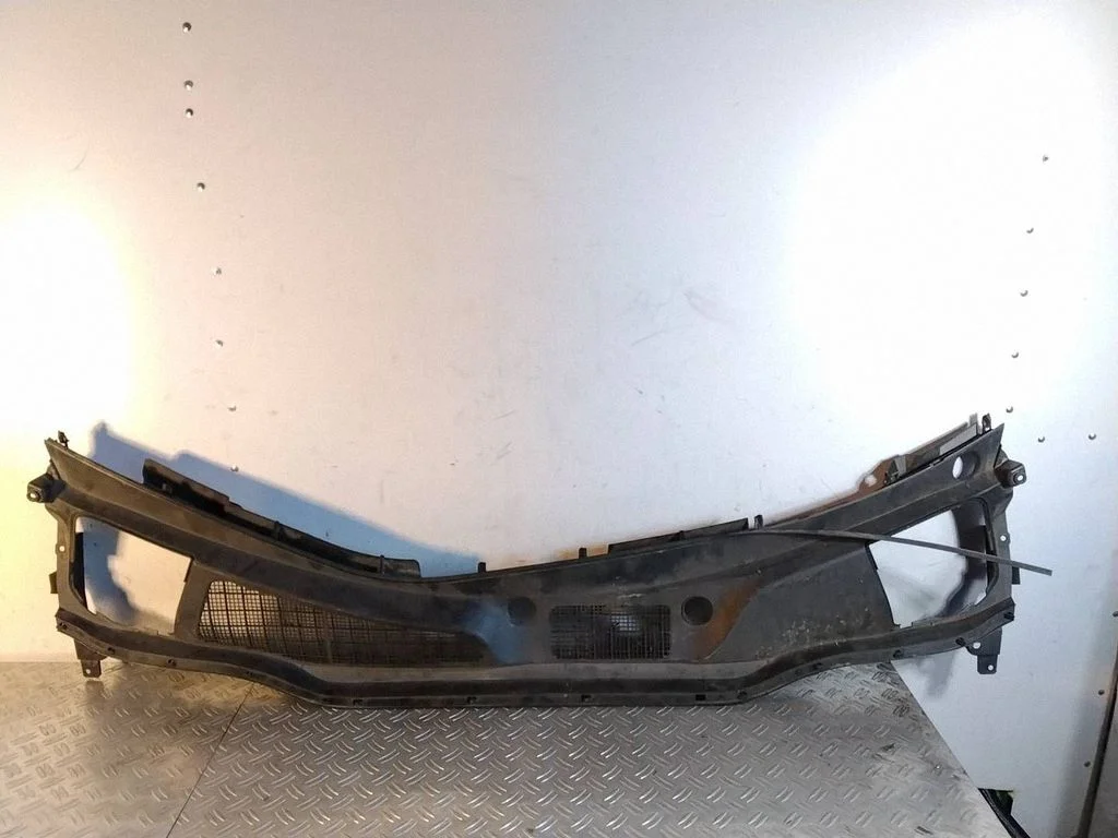 Wiper trim 5570848070