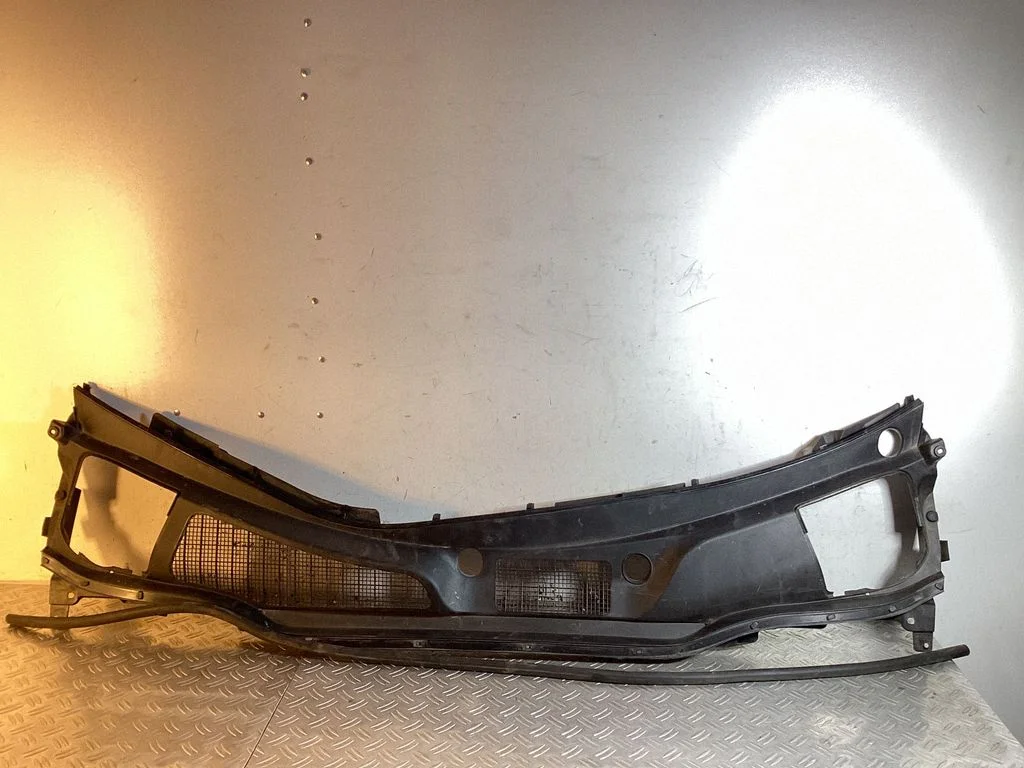 Wiper trim 5570848071