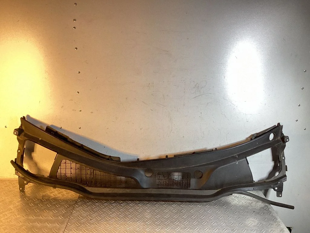 Wiper trim 5570848070