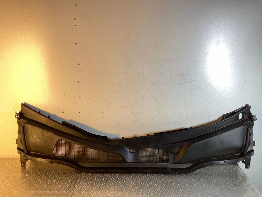 Wiper trim 5570848071