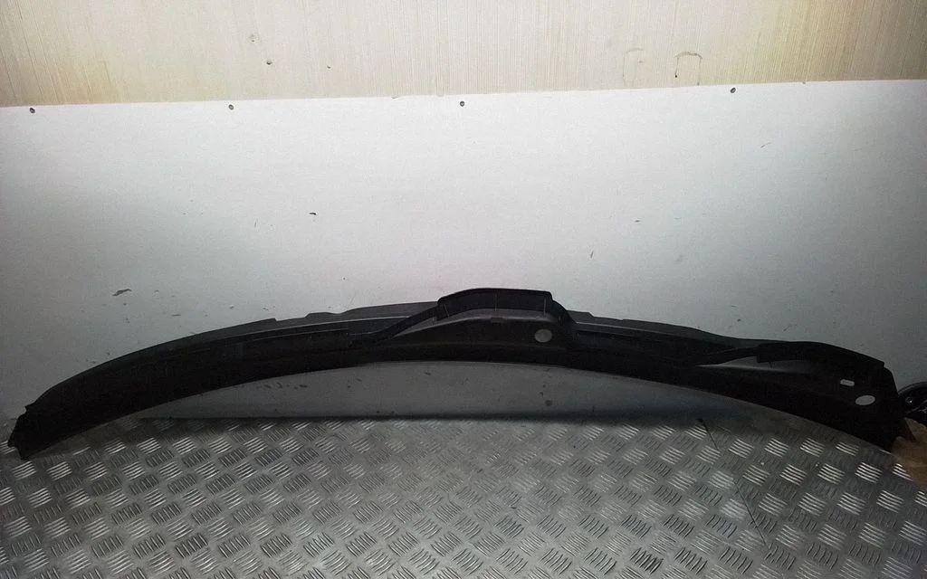 Klaasipuhastite iluliist(id) – Porsche Macan (95B) (2019-)