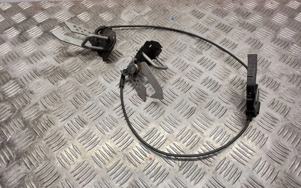 Zamek maski – BMW Seria 5 F10 F11 (2009-2016)