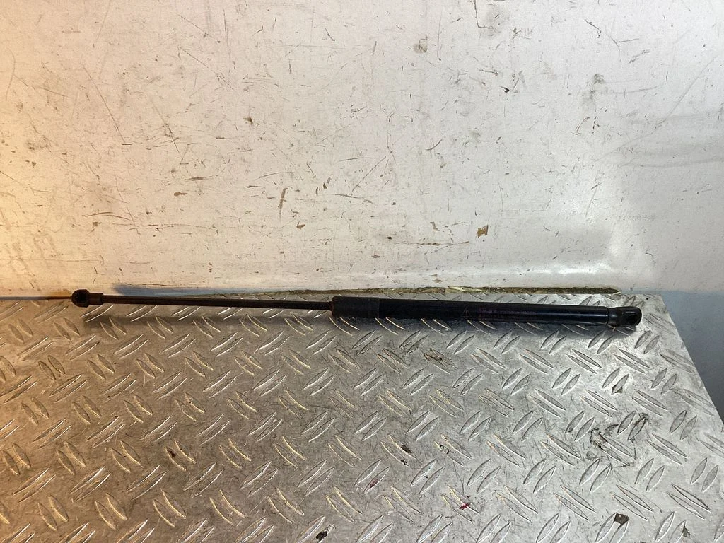 Front bonnet/hood damper/strut – Lexus RX III (2008-2015)