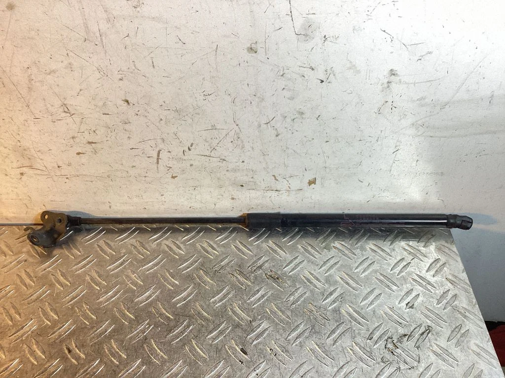 Front bonnet/hood damper/strut – Lexus RX III (2008-2015)