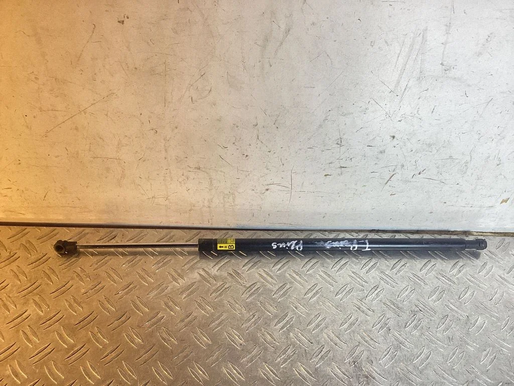 Front bonnet/hood damper/strut – Toyota Prius+ (ZVW40) (2011-2018)