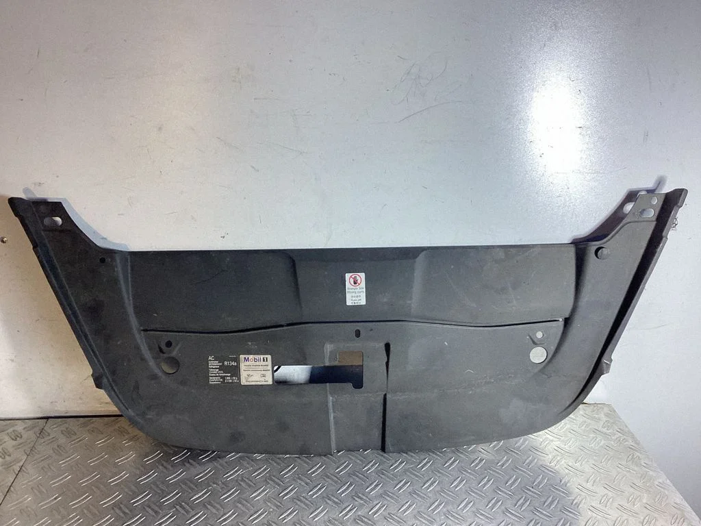 Mootorikapoti luku iluliist – Porsche Cayenne (92A) (2010-2017)