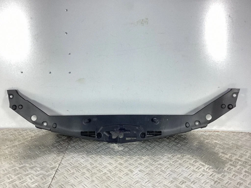Mootorikapoti luku iluliist – Honda Accord (2008-2016)
