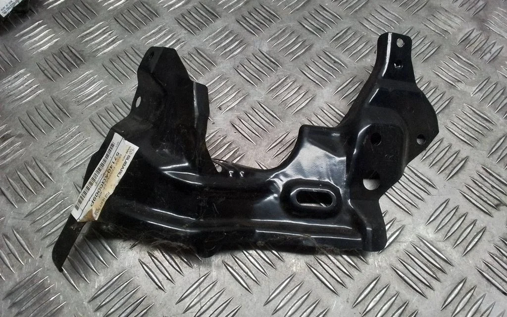 Wspornik błotnika – Subaru Legacy (2004-2006)