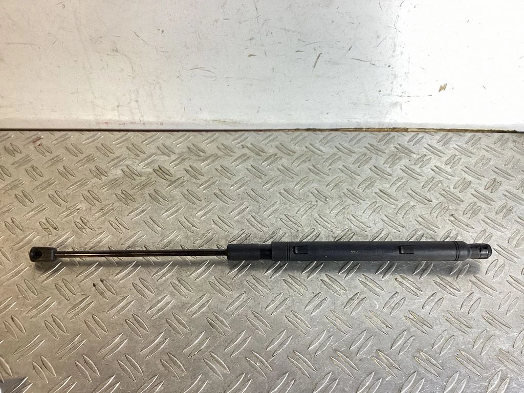 Front bonnet/hood damper/strut – Porsche Panamera (970) (2009-2017)