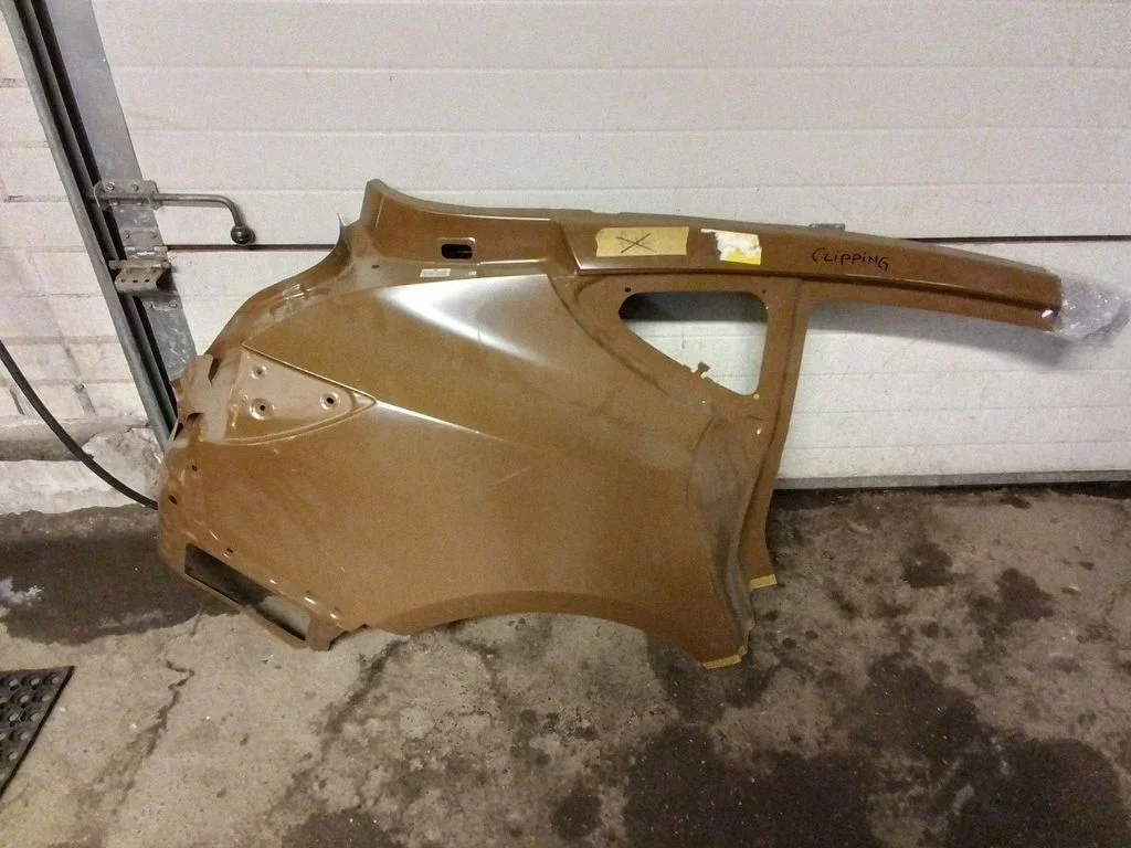 Fender – Tesla Model 3 (2017-)