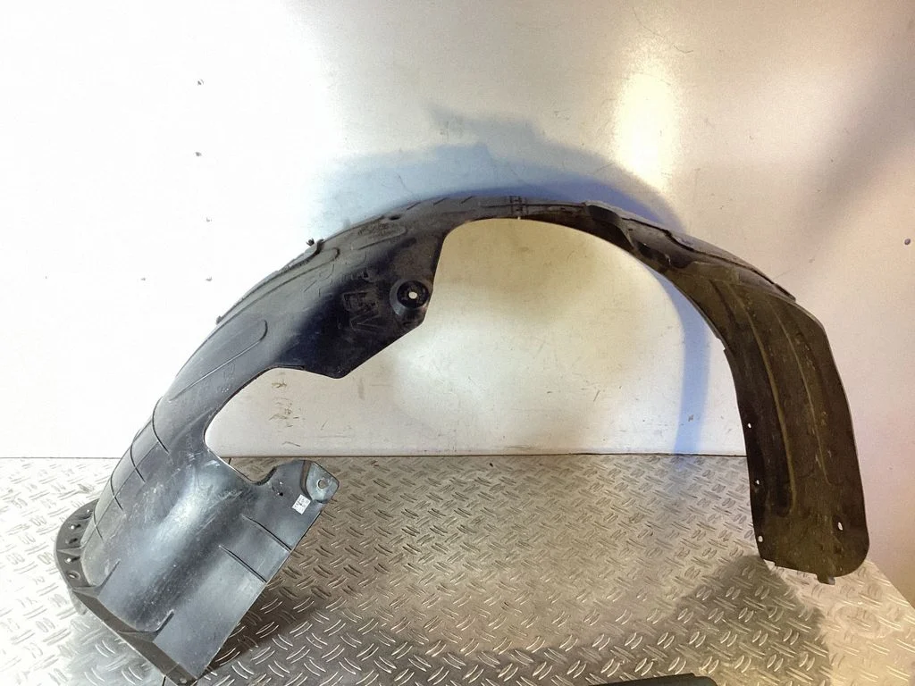 Front wheel arch liner splash guards 86812Q4000