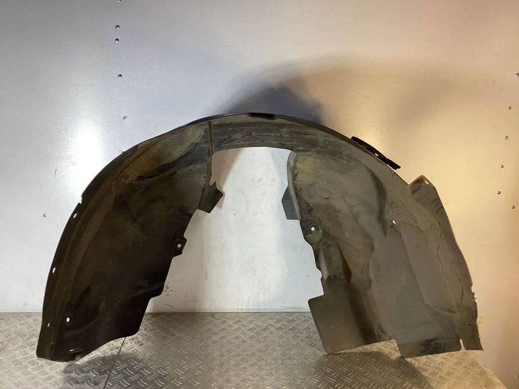 Front wheel arch liner splash guards 6M21A16114A