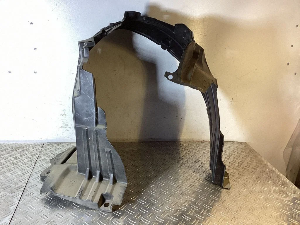 Nadkole przednie 63842AX600