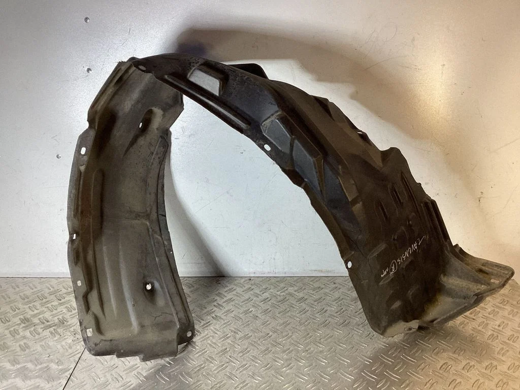 Nadkole przednie – Toyota Avensis T220 (2000-2003)