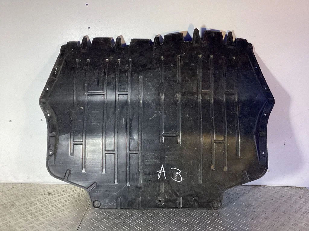 Osłona silnika (pod silnik) 1K0825237AE