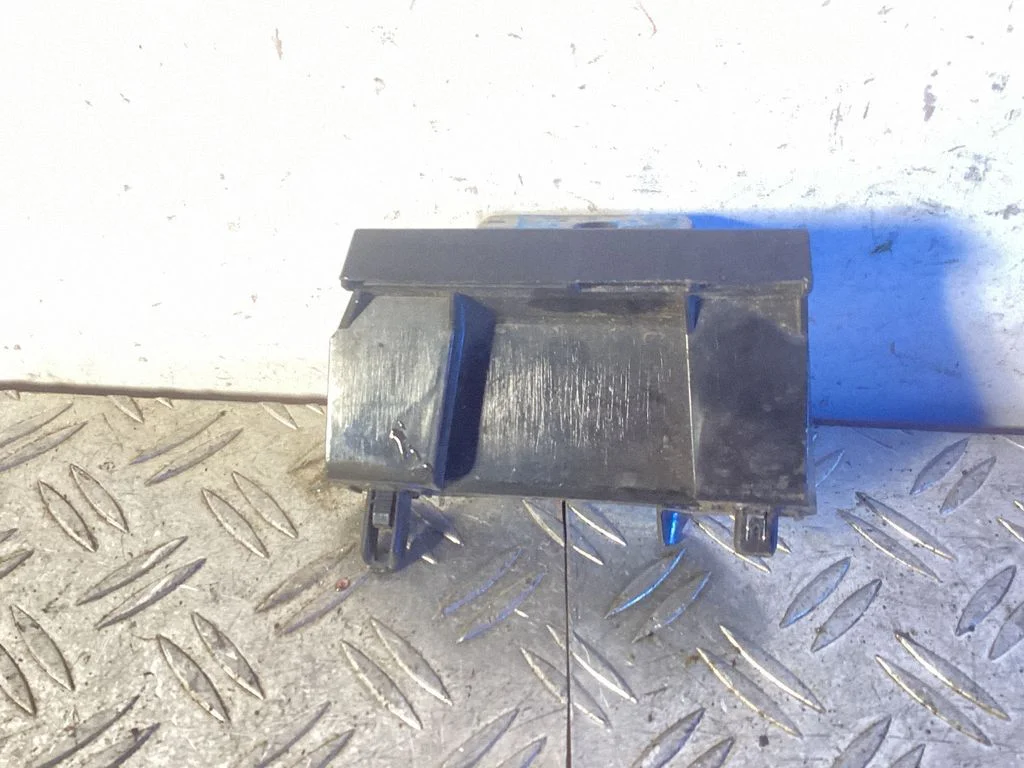 Rear bumper mounting bracket 5216960080
