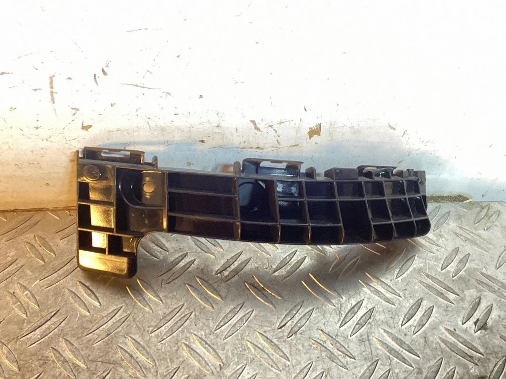 Rear bumper mounting bracket 5215648030
