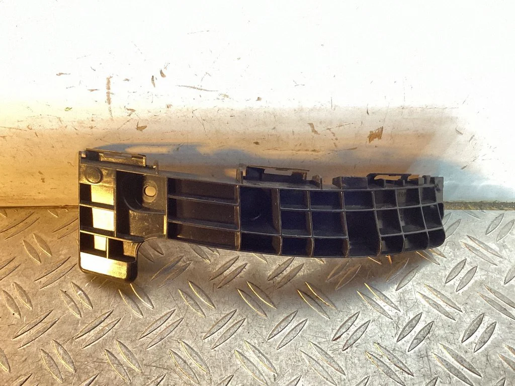 Rear bumper mounting bracket 5215648030