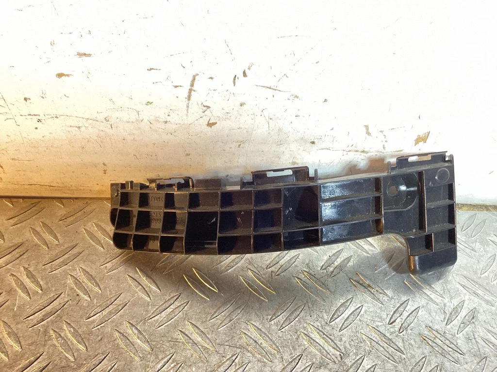 Rear bumper mounting bracket 5215548030