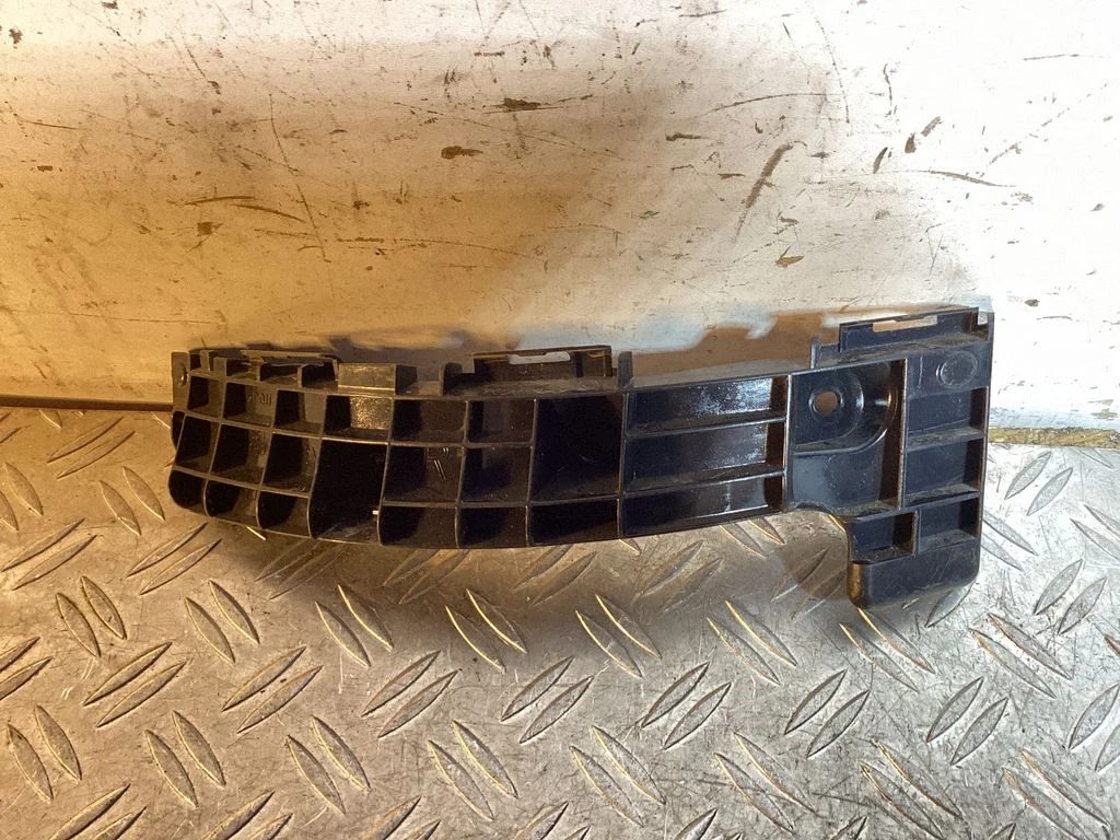 Rear bumper mounting bracket 5215548030