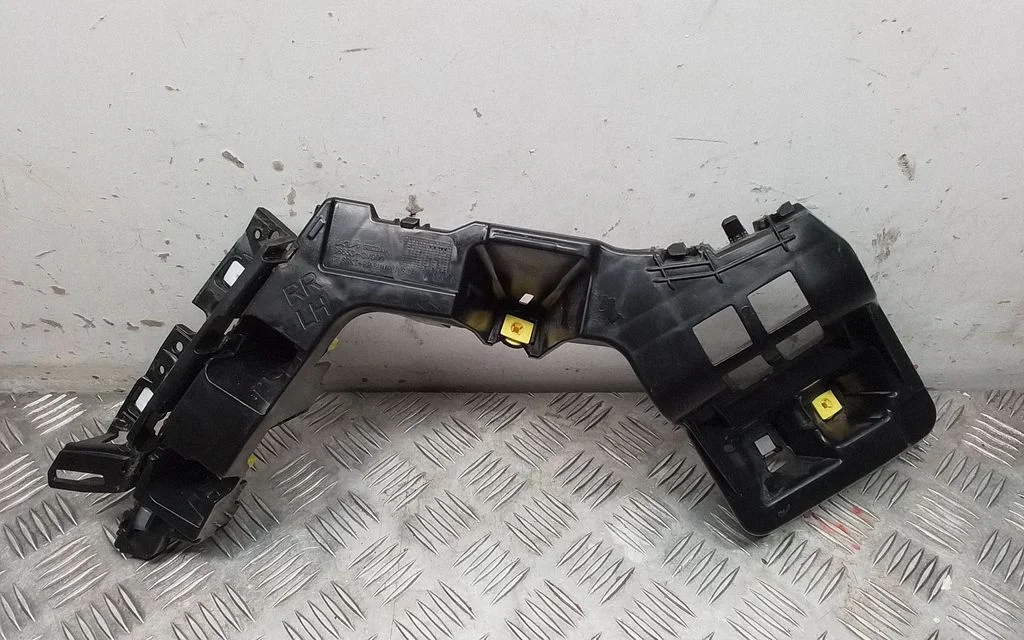 Rear bumper mounting bracket 86653CV000