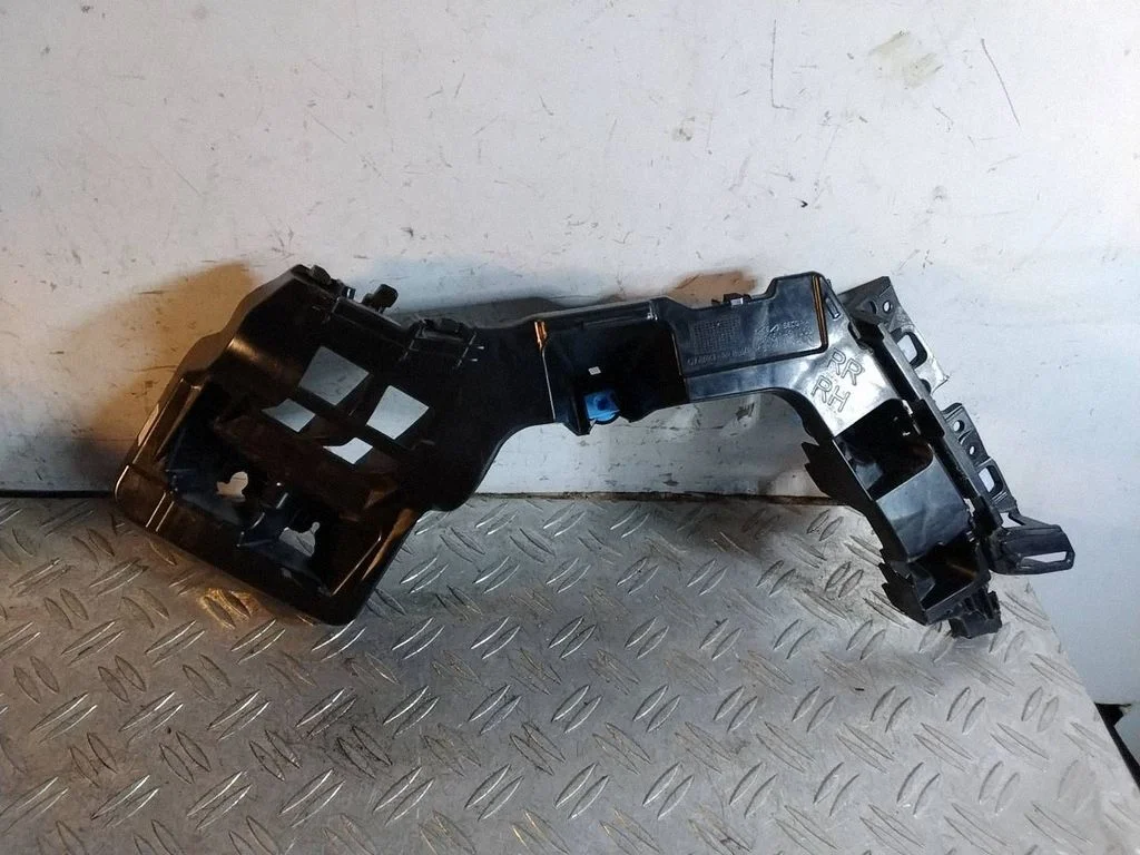 Rear bumper mounting bracket 86654CV000