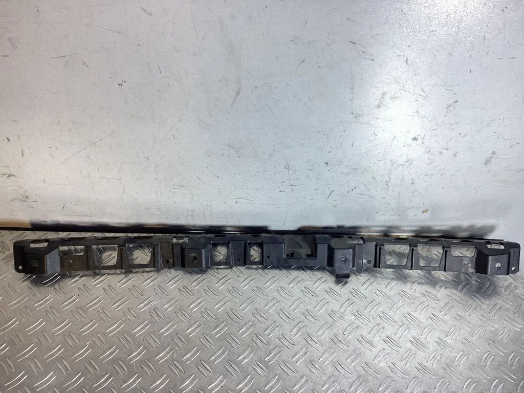 Tagumise kaitseraua kinnitusklamber – Porsche Cayenne (92A) (2010-2017)