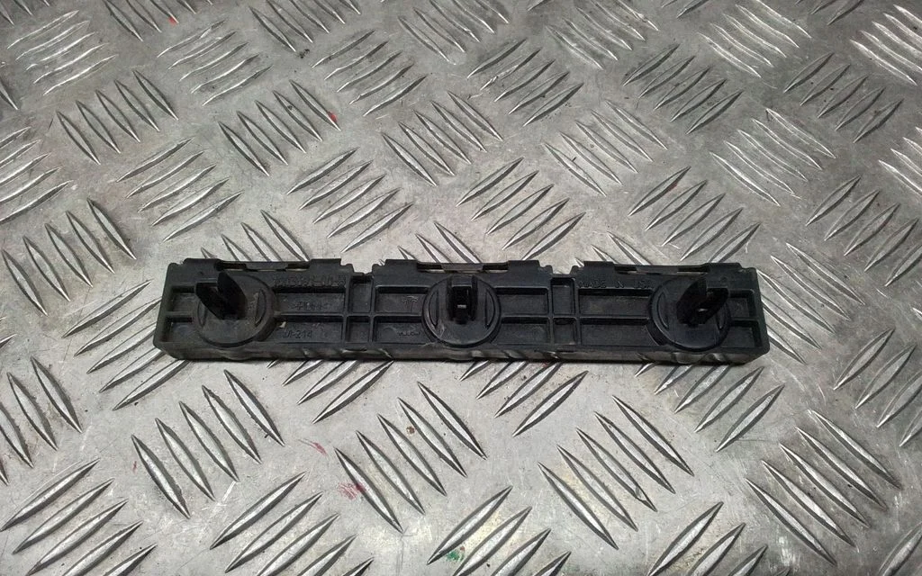 Rear bumper mounting bracket 100369100B