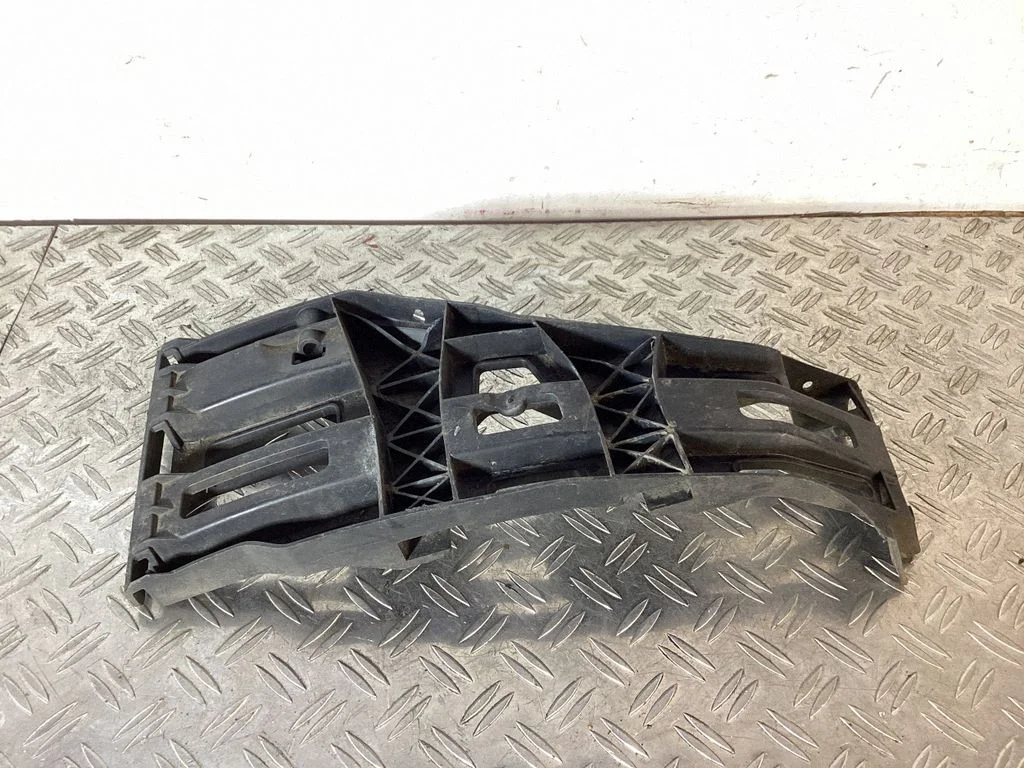 Rear bumper mounting bracket A2218850263
