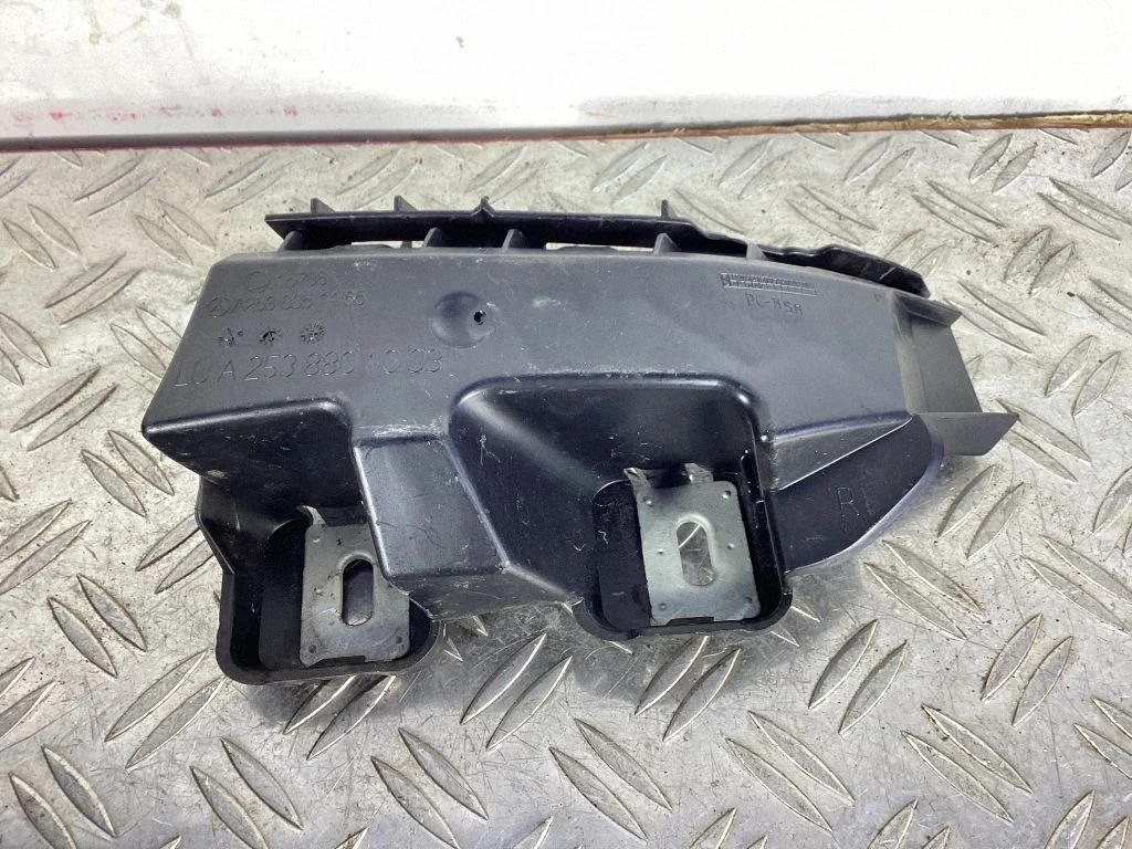 Rear bumper mounting bracket A2538801003
