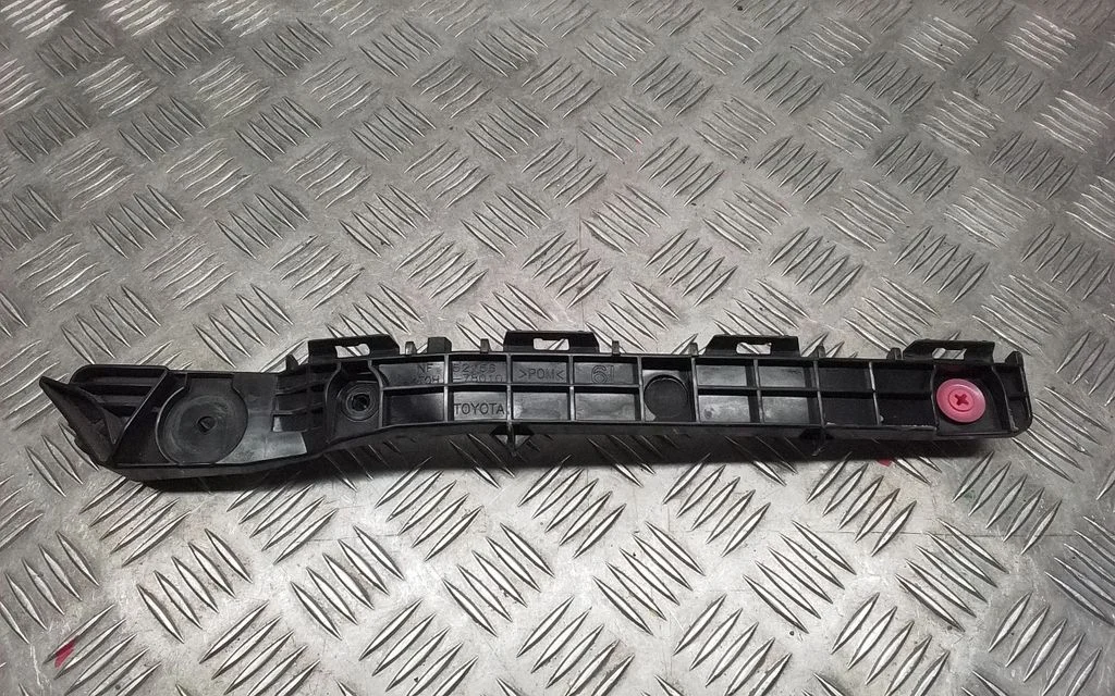 Rear bumper mounting bracket 5215678010