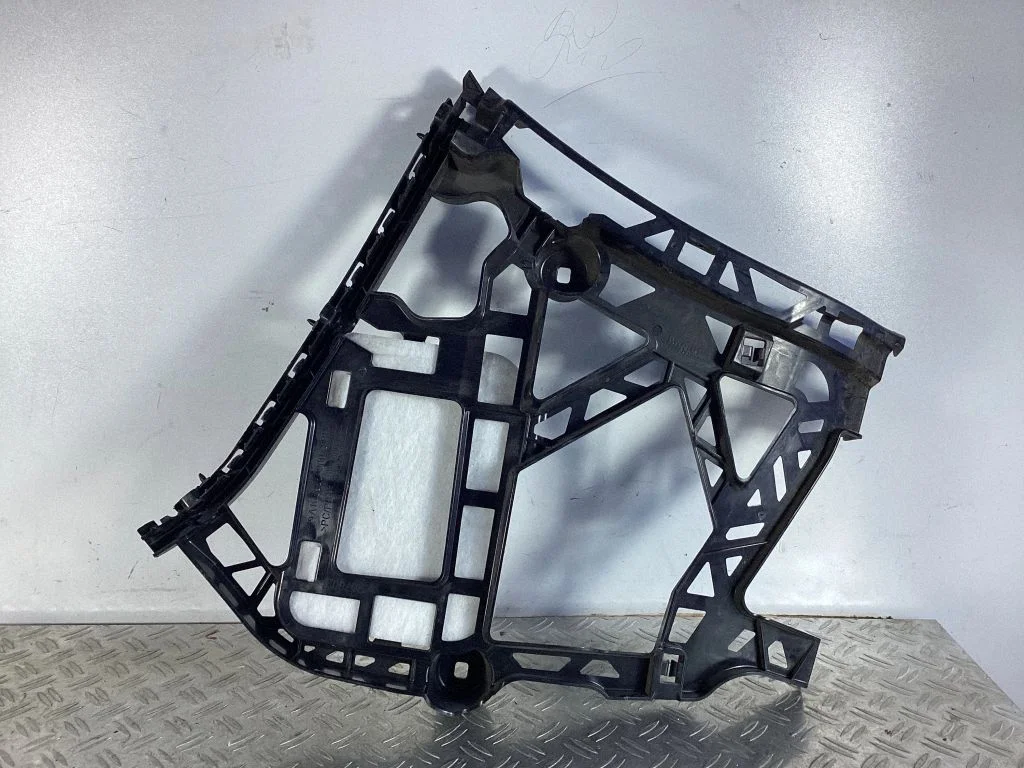 Rear bumper mounting bracket A1668854200