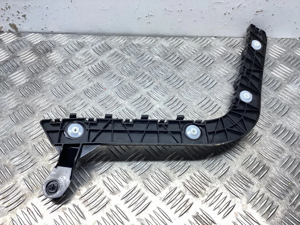 Rear bumper mounting bracket 149404300A