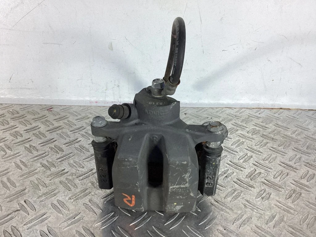 Rear brake caliper – Lexus RX III (2008-2015)