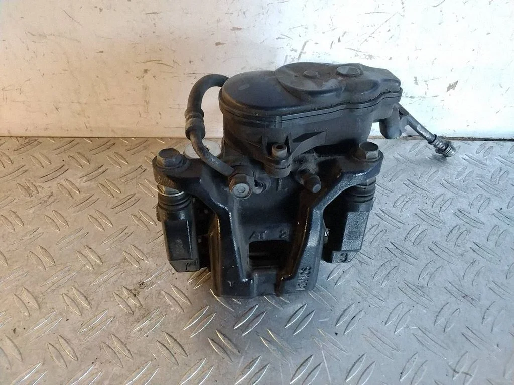 Rear brake caliper – Lexus RX 450H (2016-)
