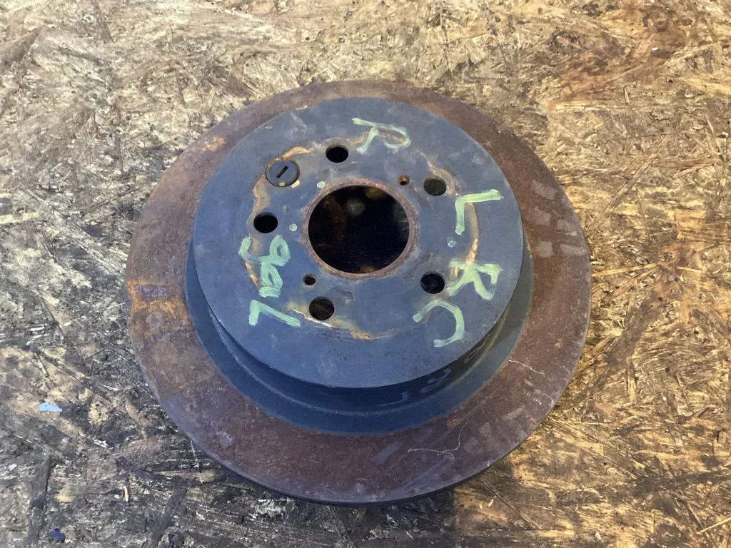 Rear brake disc – Lexus RC (2014-)