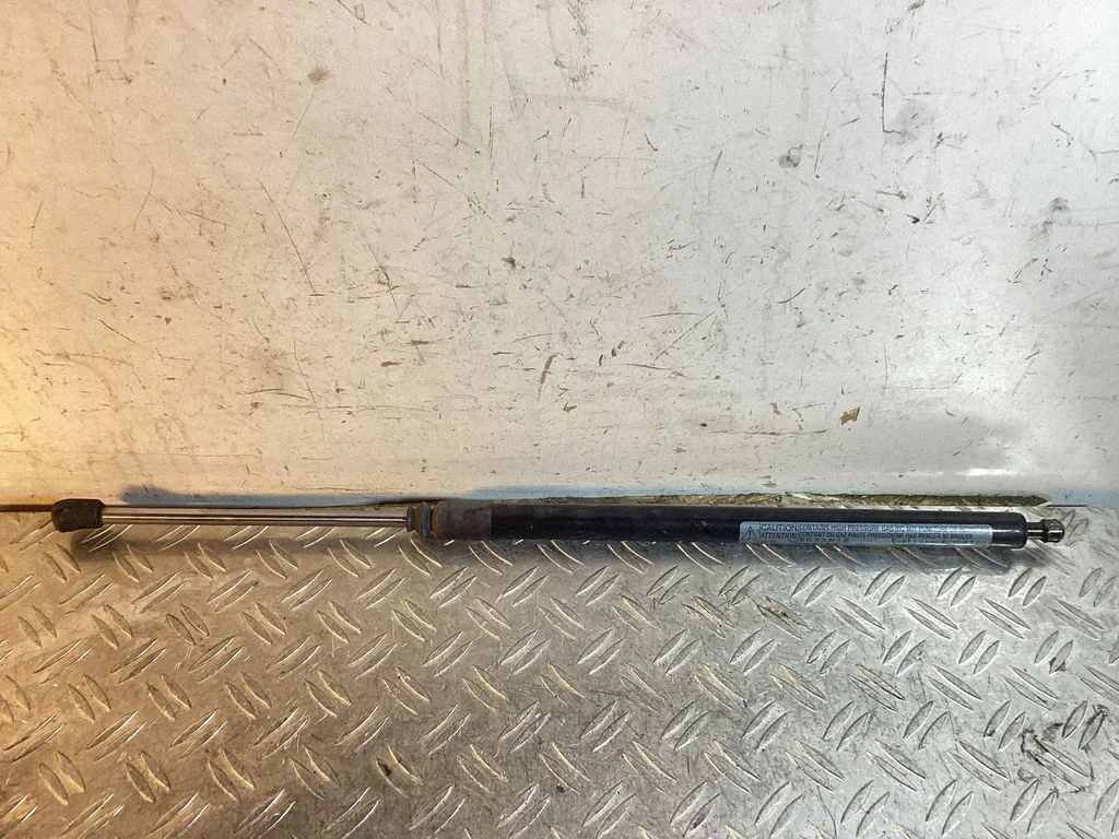 Tailgate/trunk strut/damper – Lexus RX III (2008-2015)