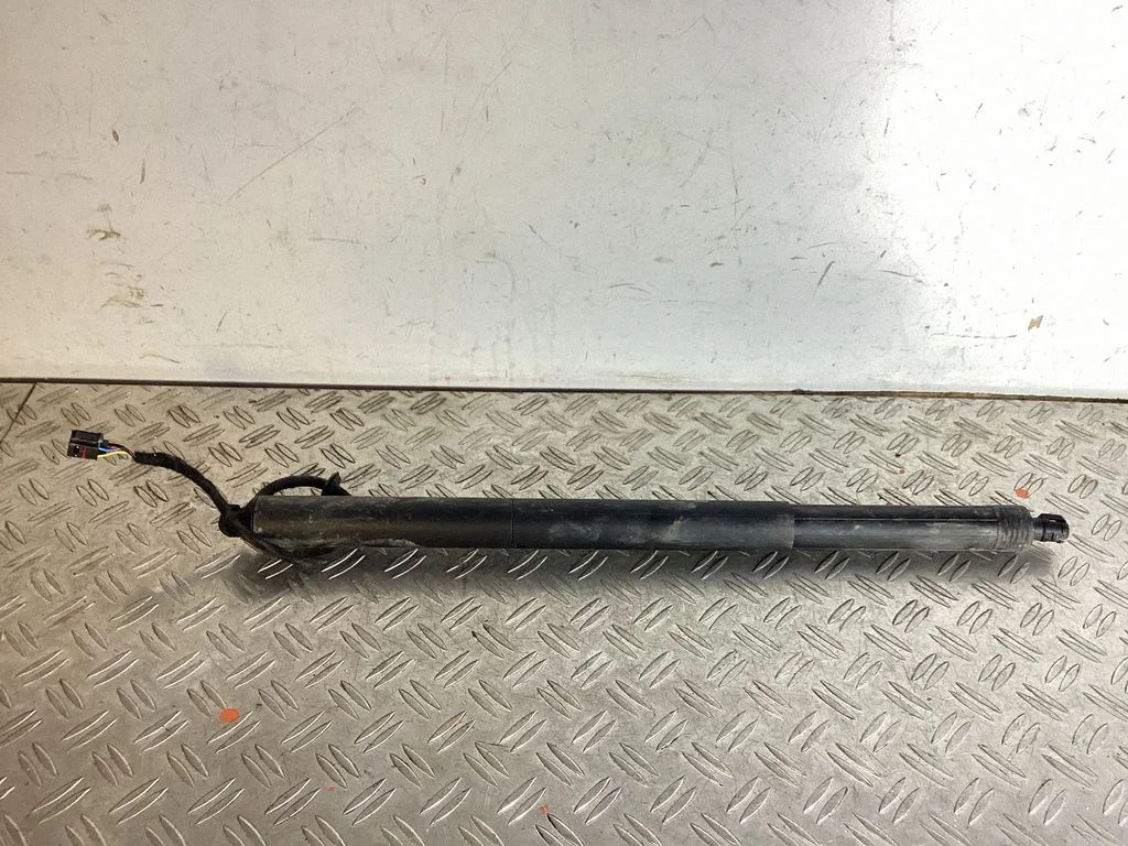 Tailgate/trunk strut/damper – Porsche Macan (95B) (2019-)